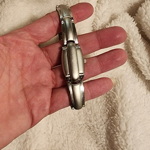 Watch - Picture 4 of 4